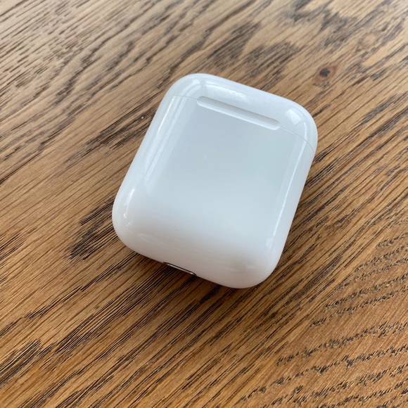 Airpods second generation - Picture 4 of 6
